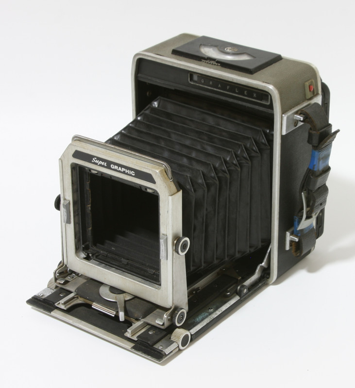 Graflex-Super-Graphic-4x5-Camera-01.jpg