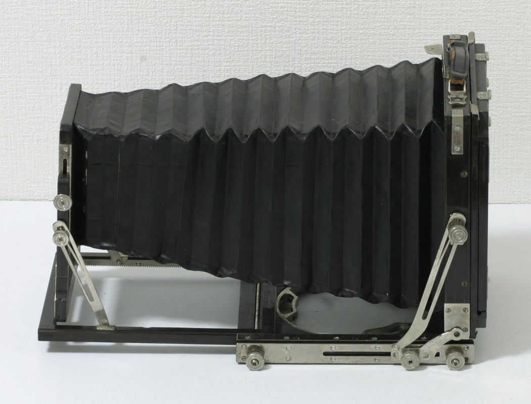 Peace-Half-Plate-Camera-02.jpg