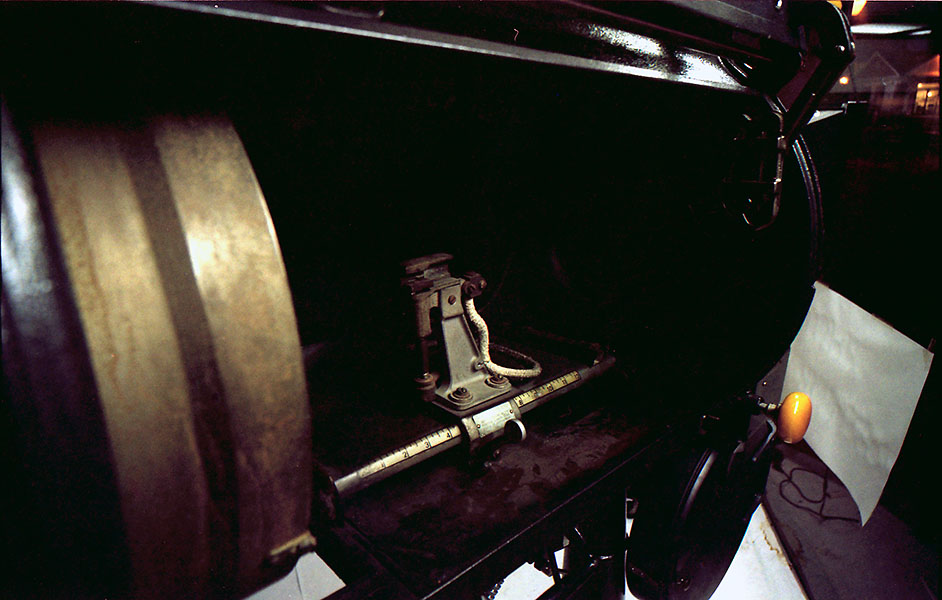 projector2.jpg