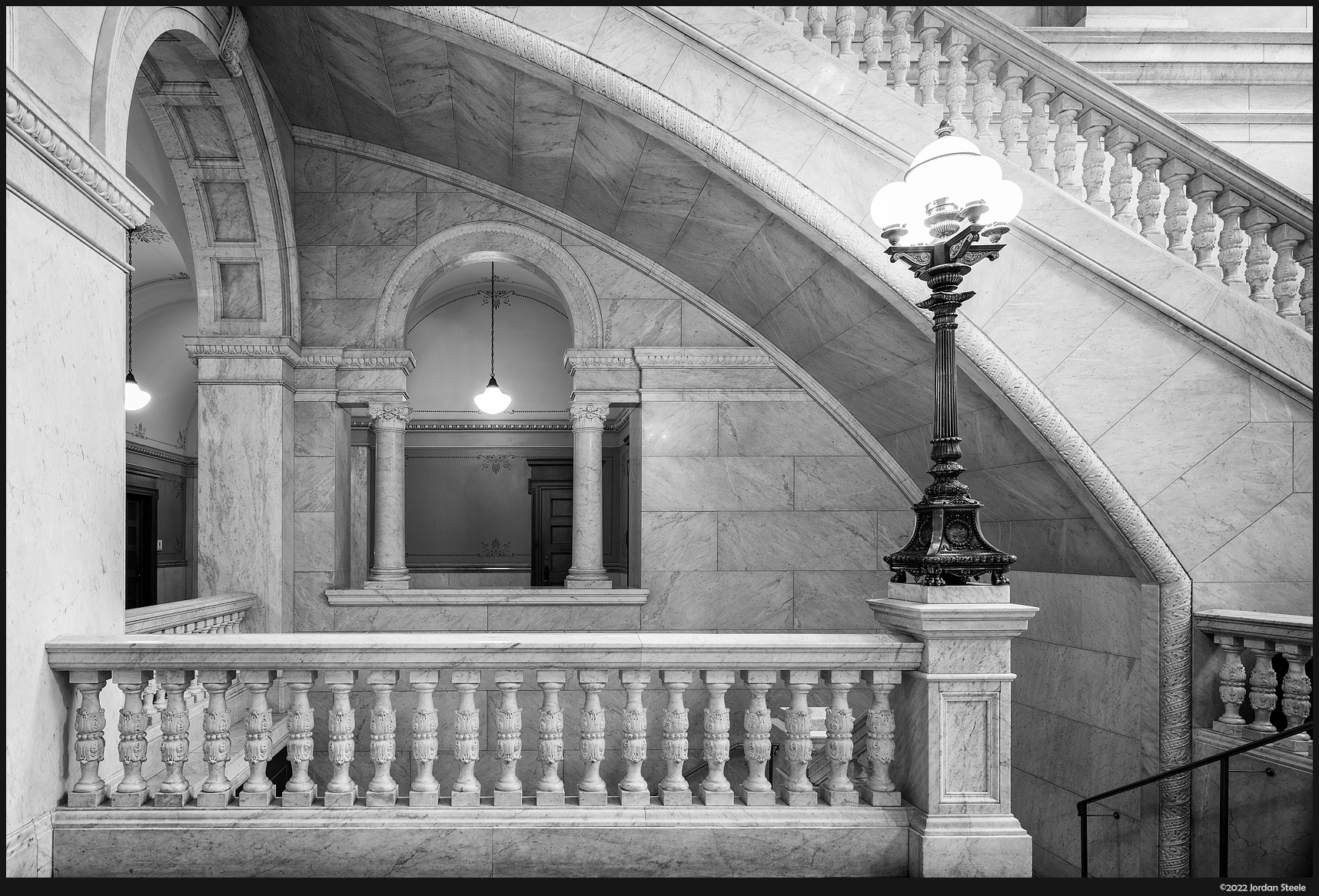 foyer_stairwell.jpg