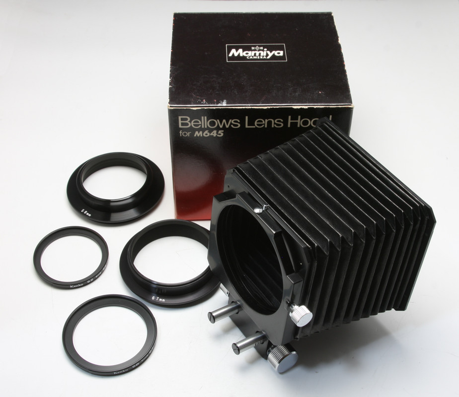 Mamiya-M645-Bellows-Lens-Hood-01.jpg