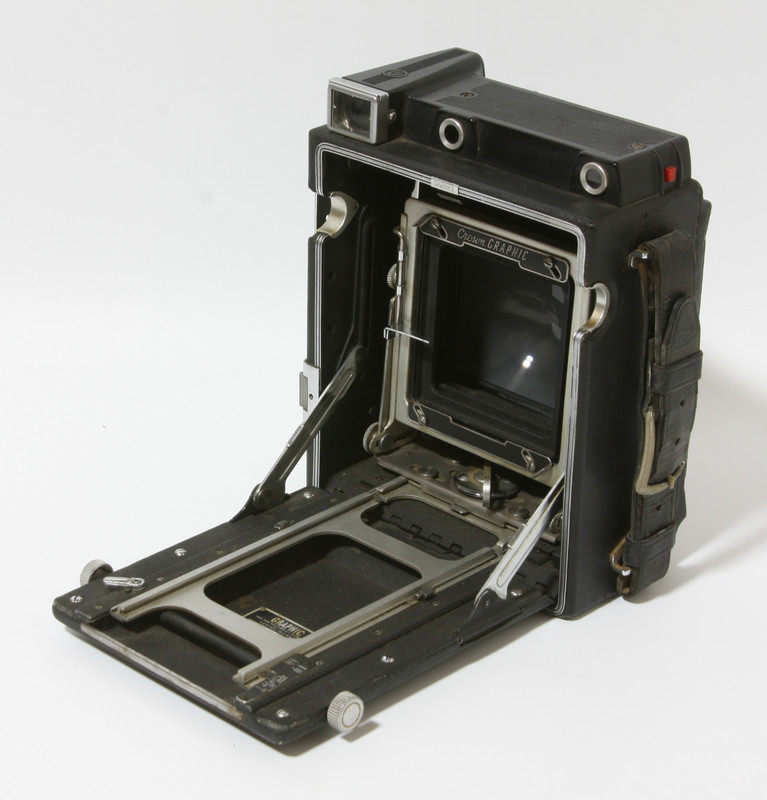 Crown-Graphic-4x5-Camera-02.jpg