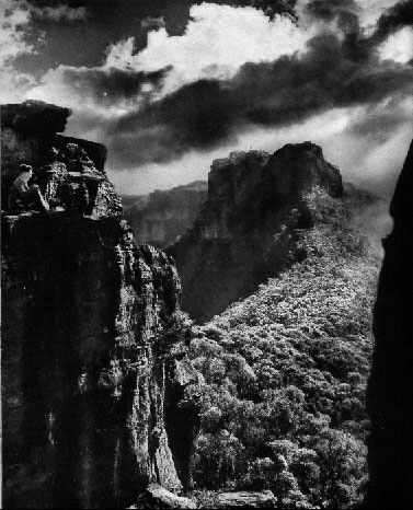 Blue-Mnts-cliff.jpg