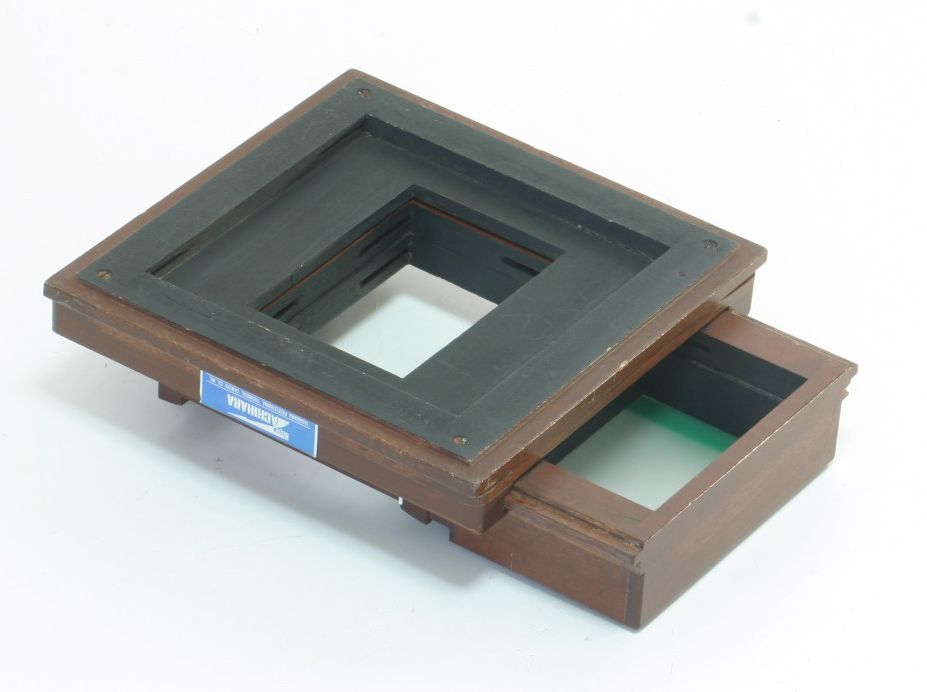Tachihara4x5-Mamiya-Press-Sliding-Adapter-02.jpg