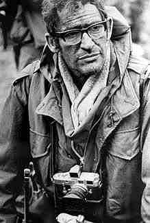 File-larry_burrows.jpg