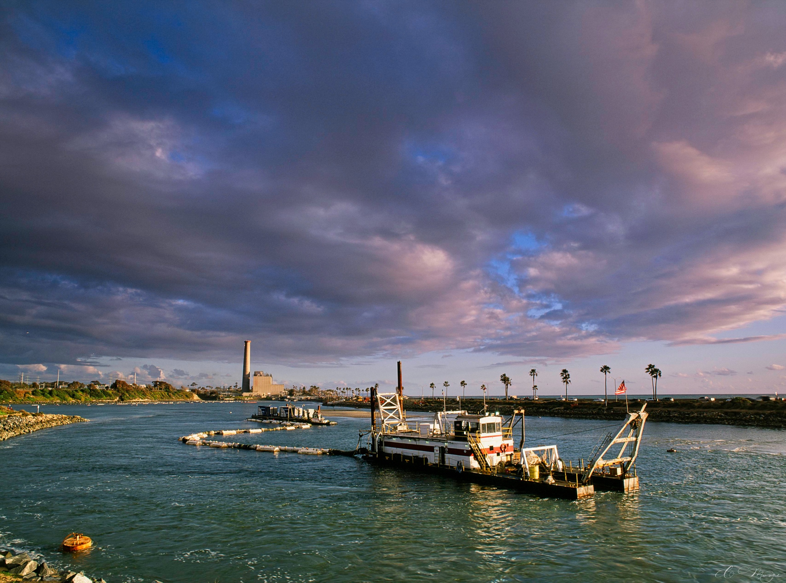 Dredge_Velvia50_14260004.jpg