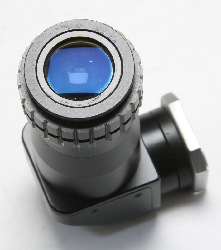 Mamiya-M645-Right-Angle-Finder1-04.jpg