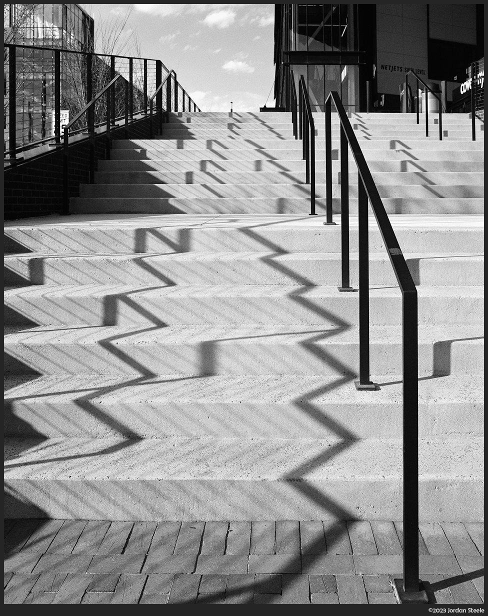 zigzag_stairs.jpg