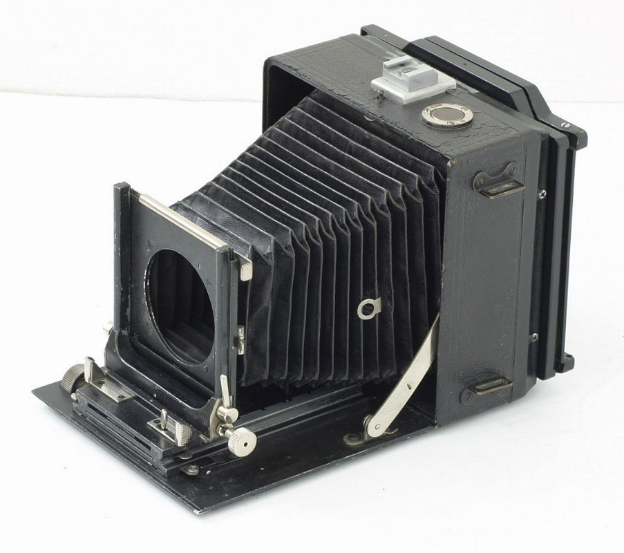 Linhof4x5-Camera-01.jpg