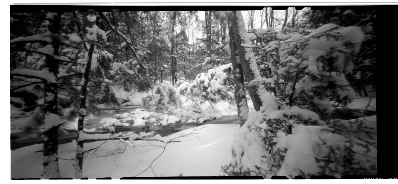 pinhole_3_300_2.jpg
